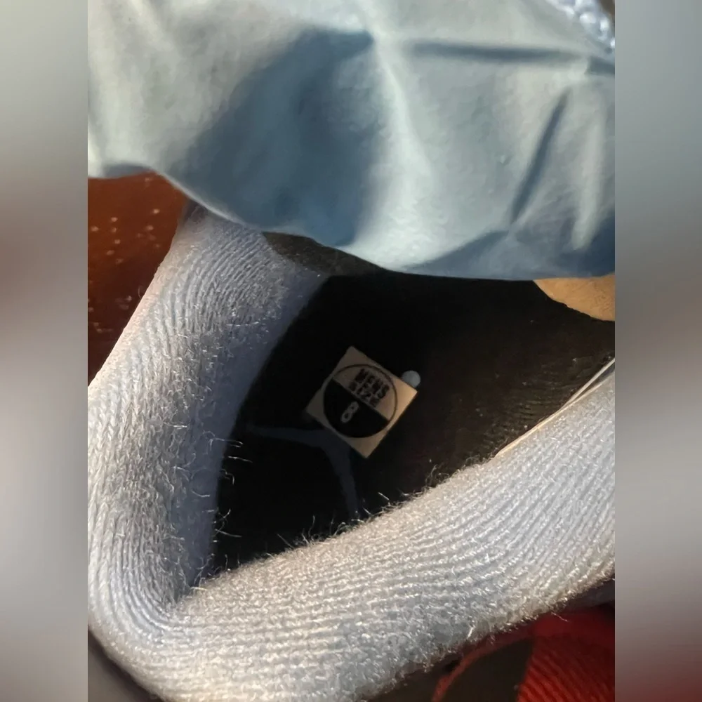 Air Jordan 4 unc retro sz 8M